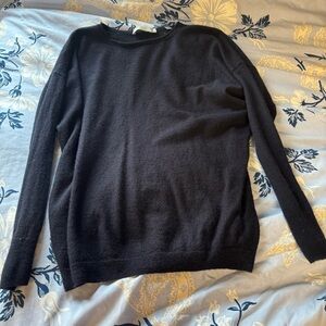 Dark blue 100% cashmere Vince sweater